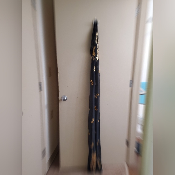 🆕 Black and gold and silver color Peacock 21x 65 in. - Picture 4 of 5